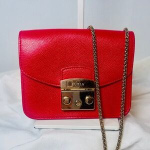 Furla Metropolis Red leather crossbody with gold chain strap